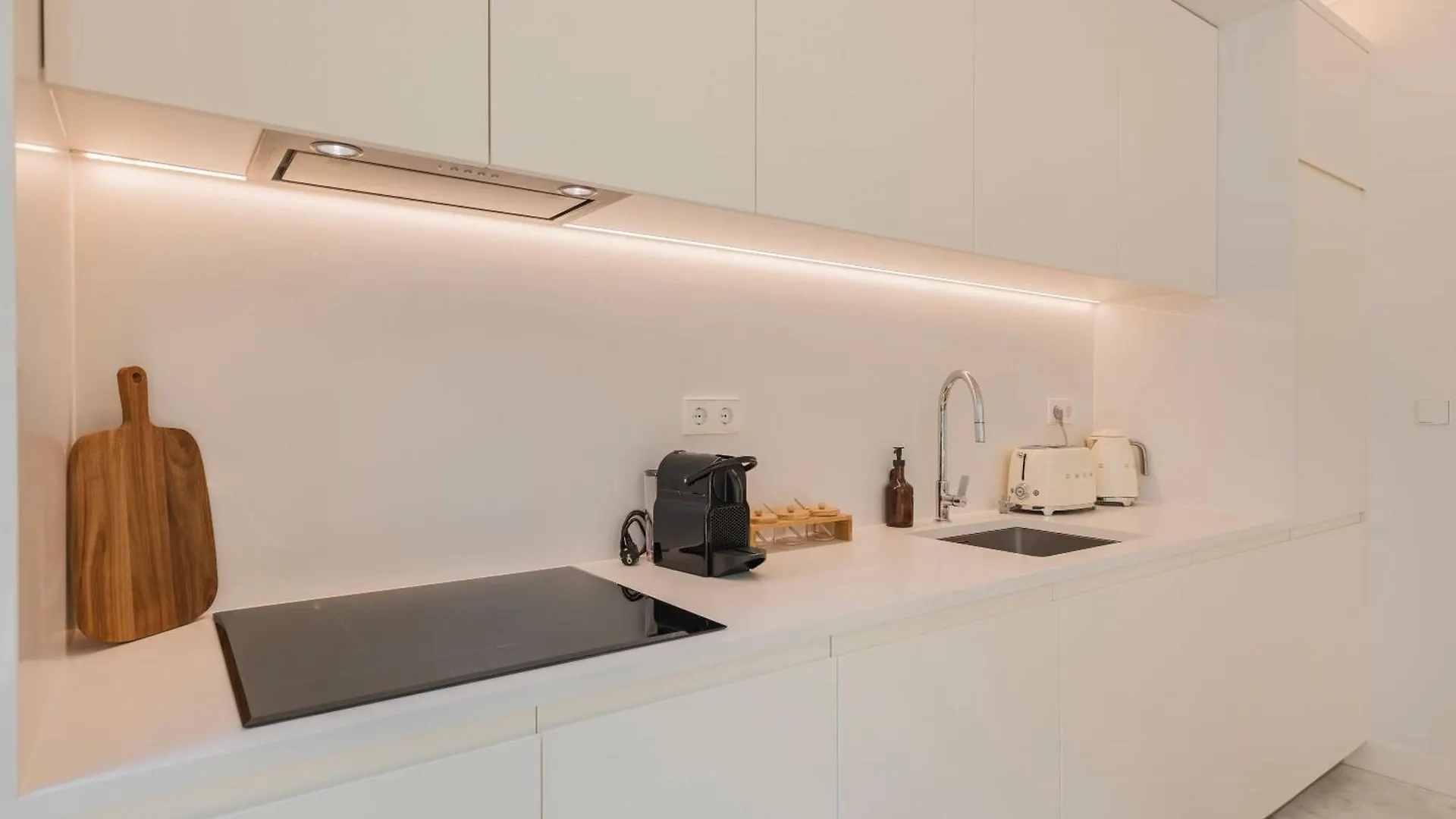 Apartment Jardins Da Gloria Charming Living By Lovelystay Lisbon Portugal