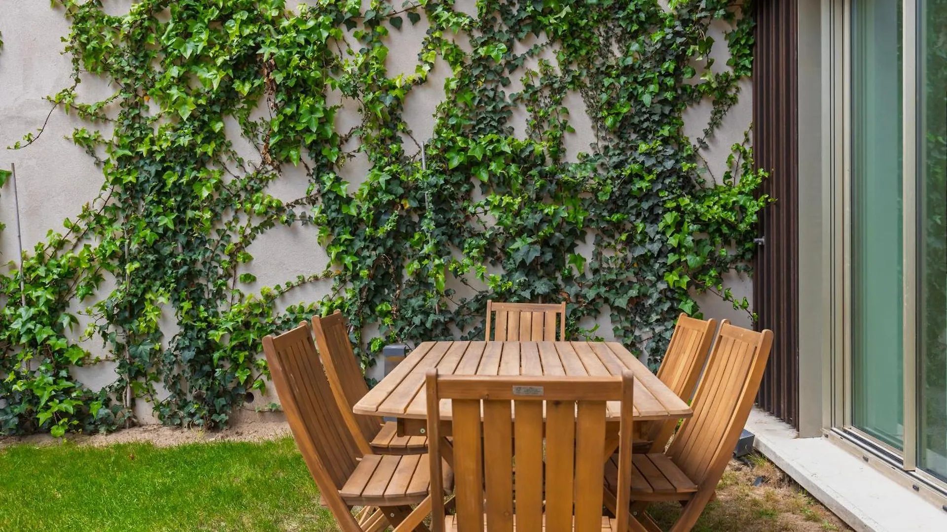 Apartment Jardins Da Gloria Charming Living By Lovelystay Lisbon Portugal
