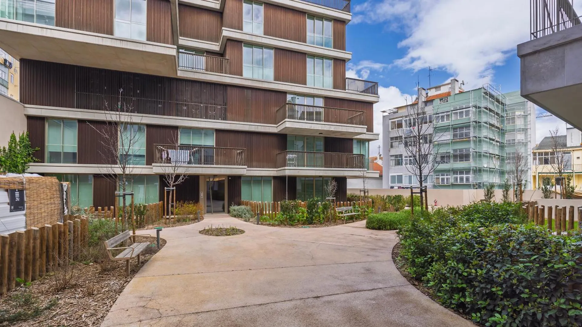 Apartment Jardins Da Gloria Charming Living By Lovelystay Lisbon