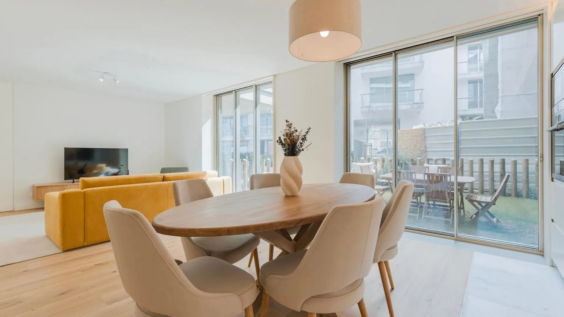 Jardins Da Gloria Charming Living By Lovelystay Lisbon Apartment