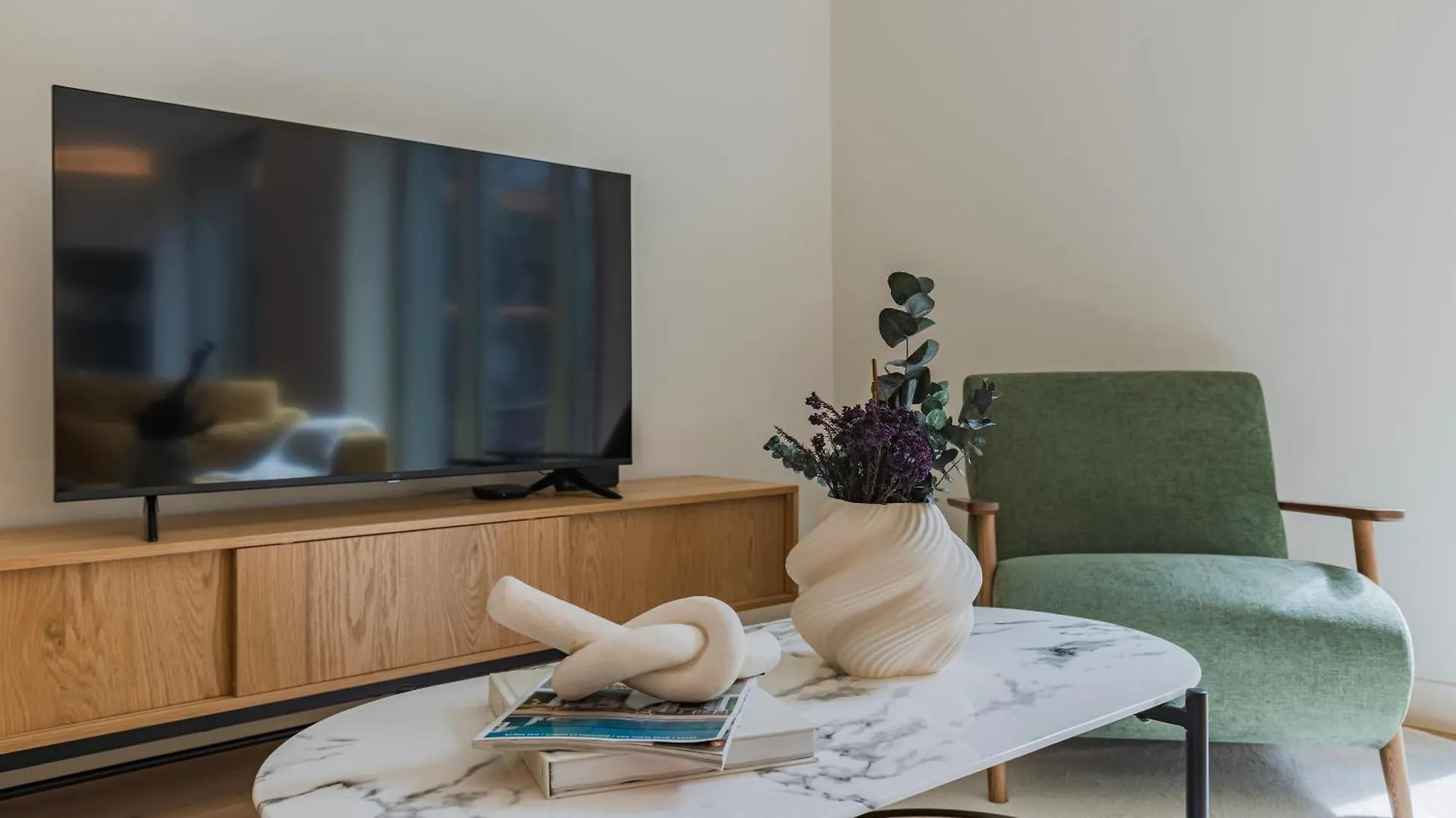 Jardins Da Gloria Charming Living By Lovelystay Lisbon 0*,