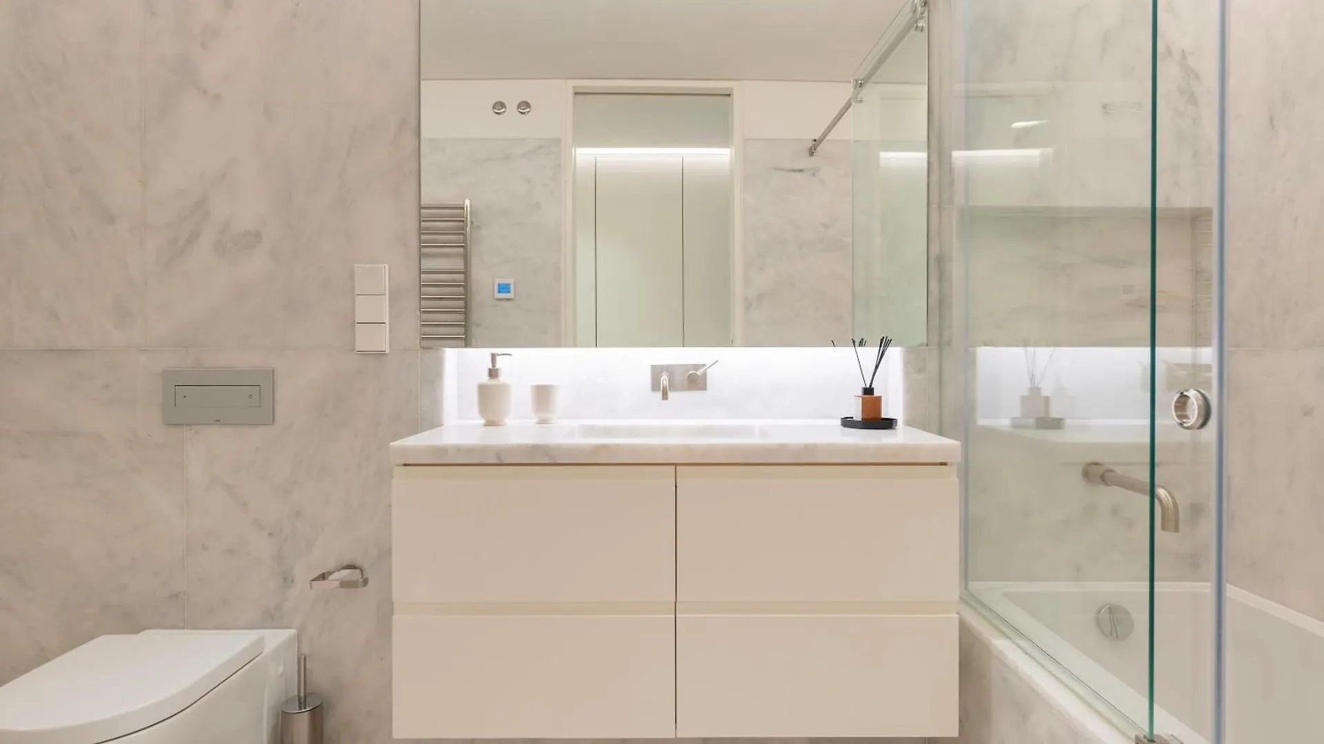 Apartment Jardins Da Gloria Charming Living By Lovelystay Lisbon