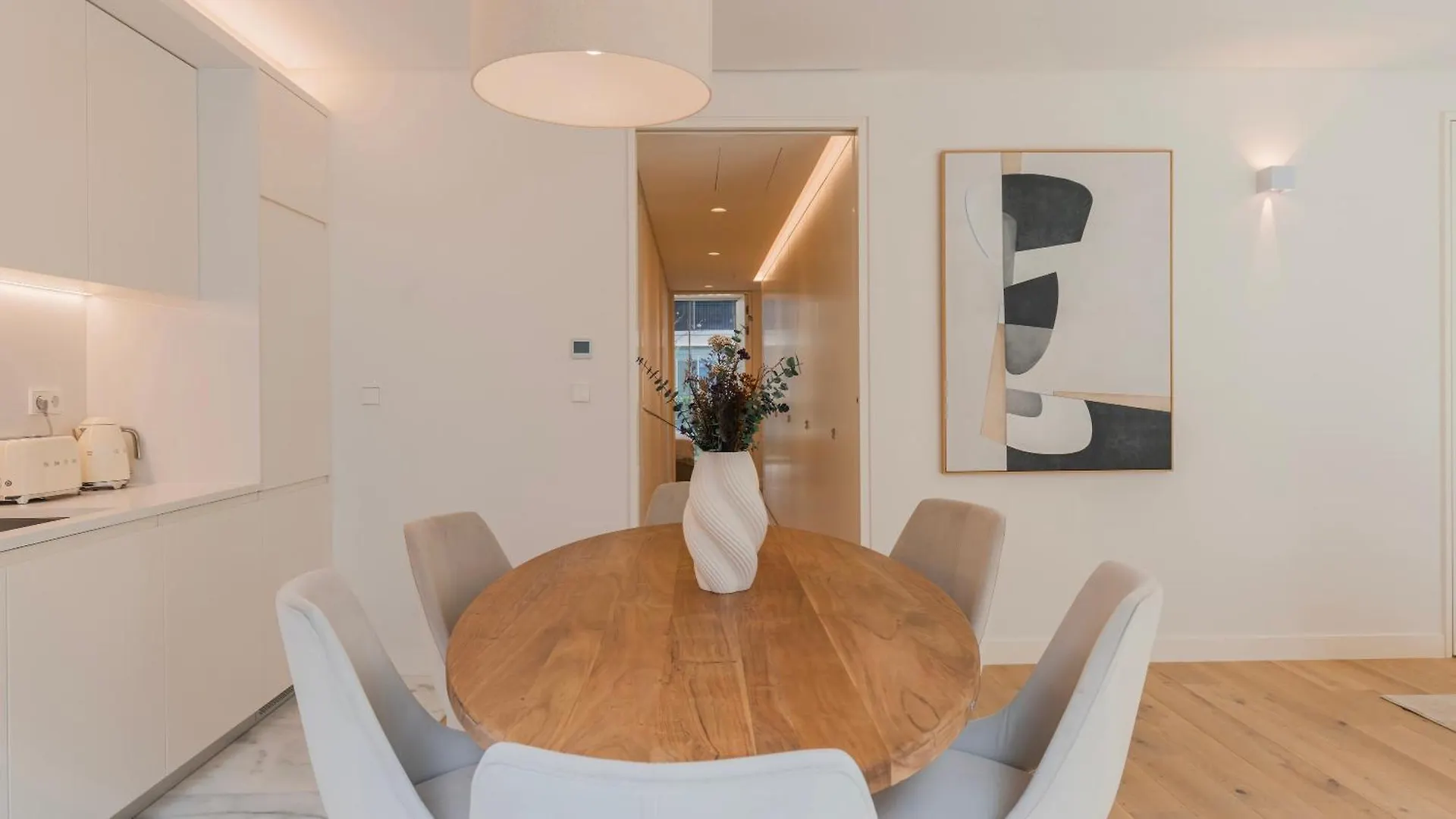 Apartment Jardins Da Gloria Charming Living By Lovelystay Lisbon